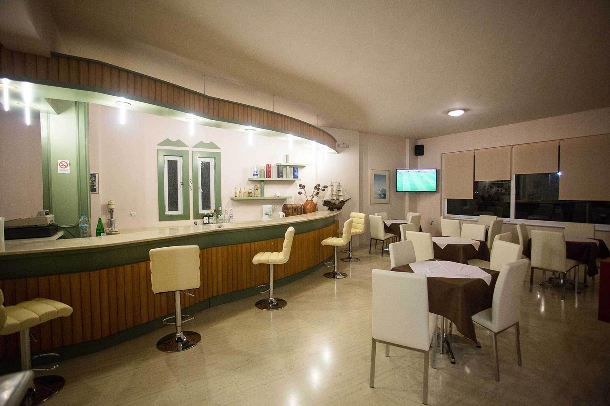 Remvi Hotel - Apartments Ступа Екстер'єр фото